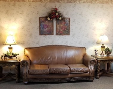 620 W Pike St - Photo Thumbnail 6