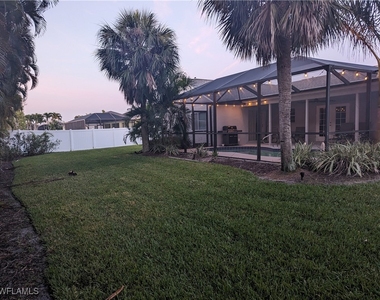 2535 Sw 28th Place - Photo Thumbnail 22