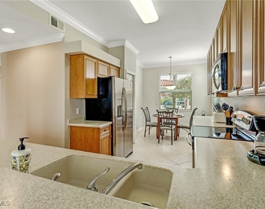 10275 Heritage Bay Boulevard - Photo Thumbnail 11