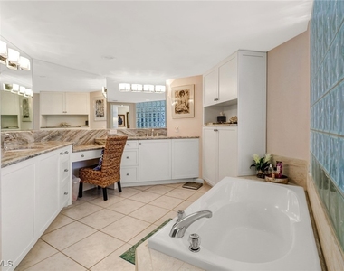 4041 Gulf Shore Boulevard N - Photo Thumbnail 27