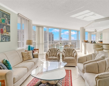 4041 Gulf Shore Boulevard N - Photo Thumbnail 5