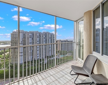 4041 Gulf Shore Boulevard N - Photo Thumbnail 1