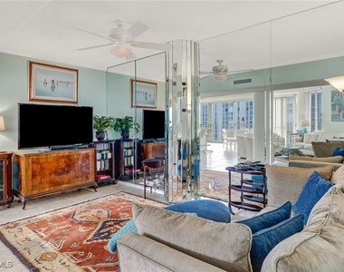 4041 Gulf Shore Boulevard N - Photo Thumbnail 9