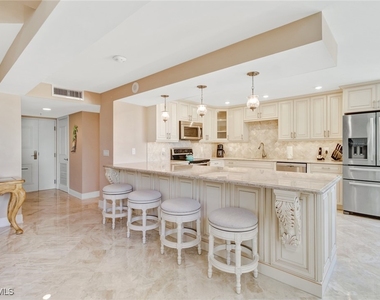 4041 Gulf Shore Boulevard N - Photo Thumbnail 14