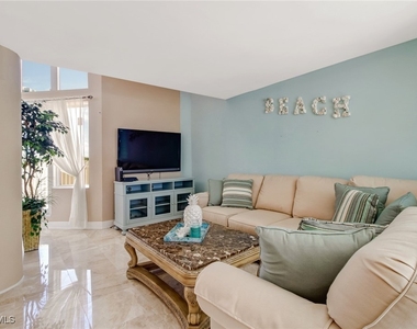 4041 Gulf Shore Boulevard N - Photo Thumbnail 4