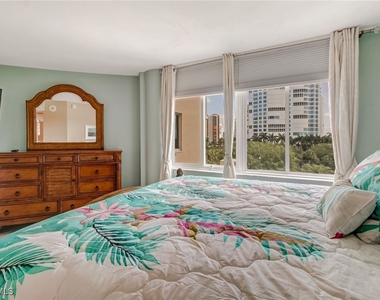 4041 Gulf Shore Boulevard N - Photo Thumbnail 19