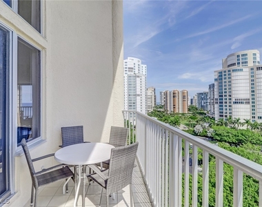 4041 Gulf Shore Boulevard N - Photo Thumbnail 3