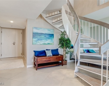 4041 Gulf Shore Boulevard N - Photo Thumbnail 11