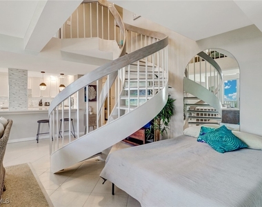 4041 Gulf Shore Boulevard N - Photo Thumbnail 10