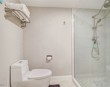 4041 Gulf Shore Boulevard N - Photo Thumbnail 20