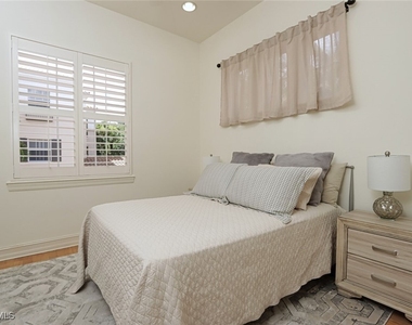 2868 Tiburon Boulevard E - Photo Thumbnail 16