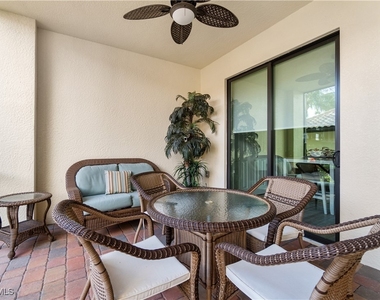 9525 Avellino Way - Photo Thumbnail 11