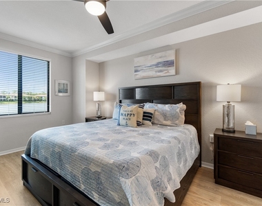 9525 Avellino Way - Photo Thumbnail 6