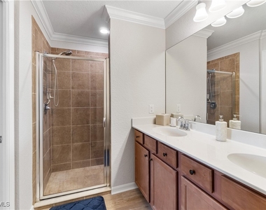 9525 Avellino Way - Photo Thumbnail 7