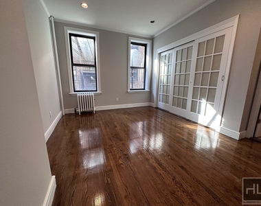 East 18th Street - Photo Thumbnail 17