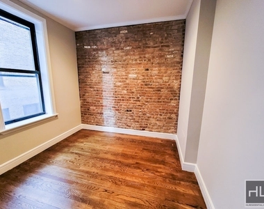 East 18th Street - Photo Thumbnail 20