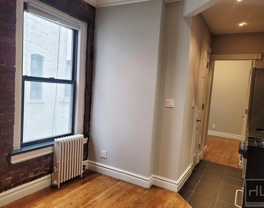 East 13th Street - Photo Thumbnail 26