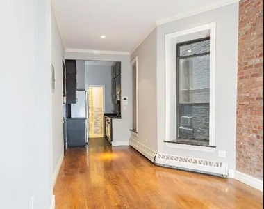 East 28th Street - Photo Thumbnail 15