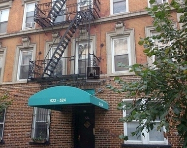 East 11th Street - Photo Thumbnail 19