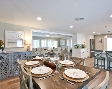 211 Island Circle - Photo Thumbnail 14