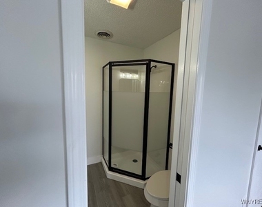 755 Center Street - Photo Thumbnail 9