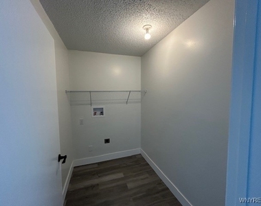 755 Center Street - Photo Thumbnail 7
