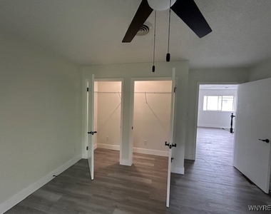 755 Center Street - Photo Thumbnail 11