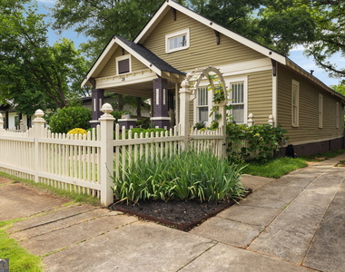 28 Clay Street Se - Photo Thumbnail 2