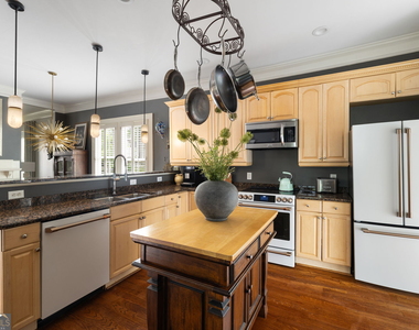 28 Clay Street Se - Photo Thumbnail 9