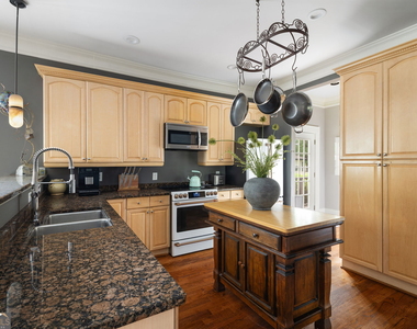 28 Clay Street Se - Photo Thumbnail 8