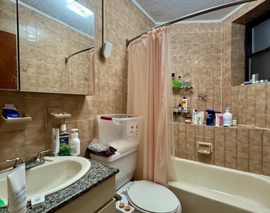 301 East 110th Street - Photo Thumbnail 12