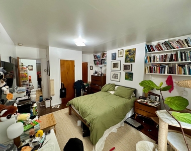 301 East 110th Street - Photo Thumbnail 4