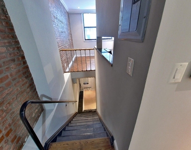 330 East 100th Street - Photo Thumbnail 2