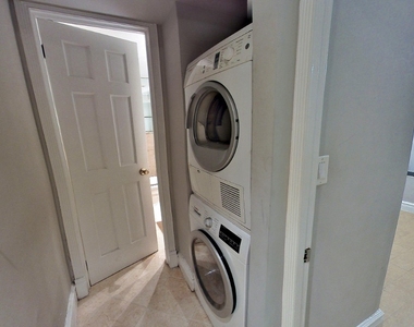 330 East 100th Street - Photo Thumbnail 3
