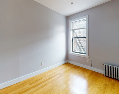 600 West 136th Street - Photo Thumbnail 3