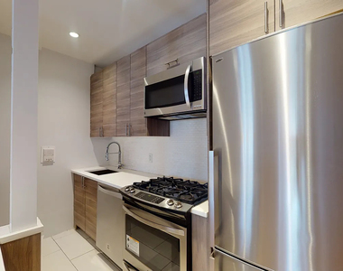 600 West 136th Street - Photo Thumbnail 9