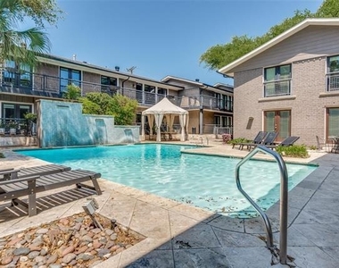10211 Regal Oaks Drive - Photo Thumbnail 25