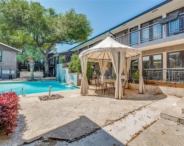 10211 Regal Oaks Drive - Photo Thumbnail 24