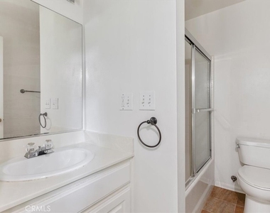 18640 Collins Street - Photo Thumbnail 17