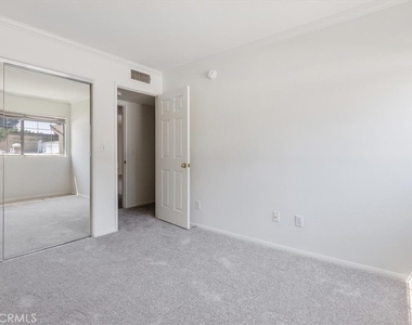 18640 Collins Street - Photo Thumbnail 15