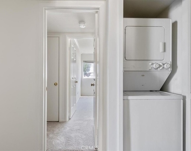 18640 Collins Street - Photo Thumbnail 4