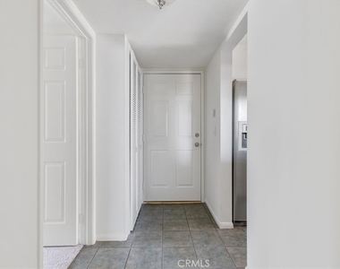 18640 Collins Street - Photo Thumbnail 5