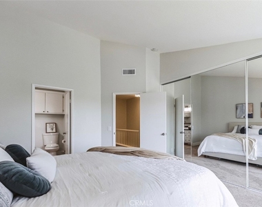 30902 Clubhouse Drive - Photo Thumbnail 18