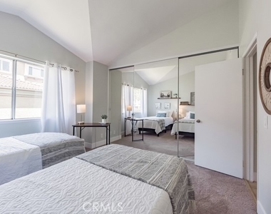 30902 Clubhouse Drive - Photo Thumbnail 21