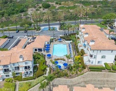 30902 Clubhouse Drive - Photo Thumbnail 32