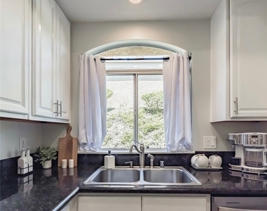 30902 Clubhouse Drive - Photo Thumbnail 6