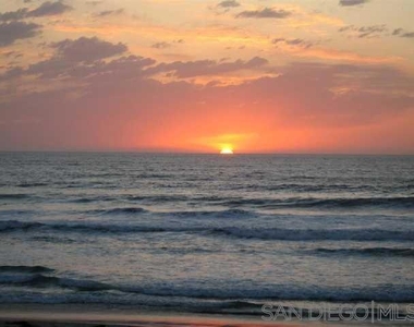 3755 Ocean Front Walk - Photo Thumbnail 18
