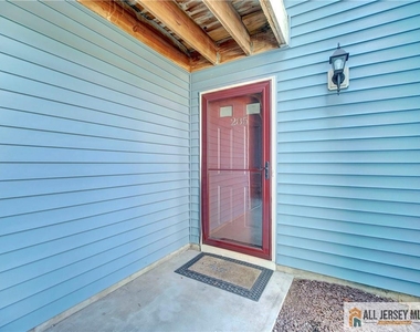 285 Cozzens Court - Photo Thumbnail 1