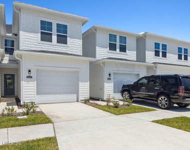 95337 Katherine Street - Photo Thumbnail 1