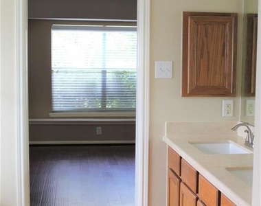 25910 N Lakefair Drive - Photo Thumbnail 11
